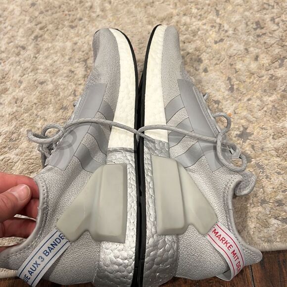 Adidas NMD_R1 V2 Silver Boost
Sneakers
NMD Runner size 10 in EUC main image 6